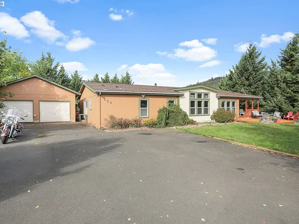 525 Cochran Ln, White Salmon, WA 98672
