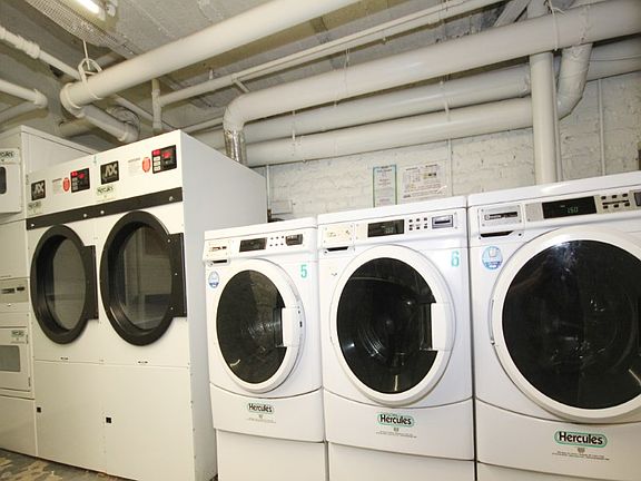 4th image of 206 W 103rd St #1C