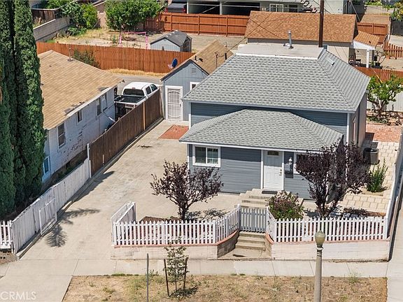 2nd image of 402 E Grand Blvd