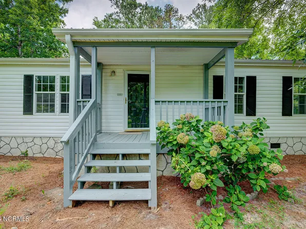 470 Colonial Landing Road SE, Bolivia, NC 28422