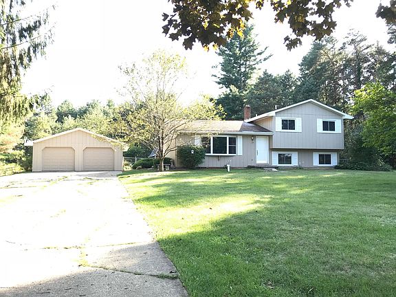 2nd image of 10318 E Vermontville Hwy