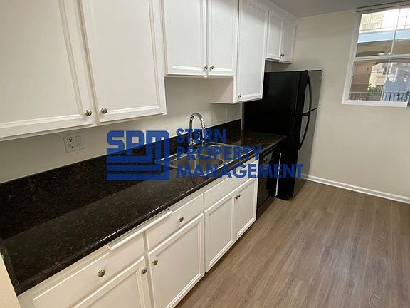 5th image of 1725 Butler Ave APT 307