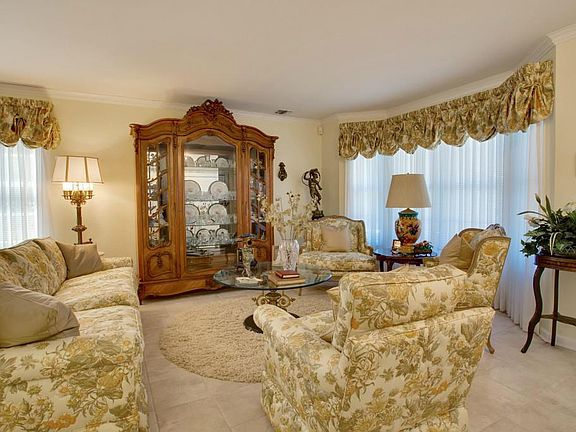 4th image of 1027 Madeira Blvd