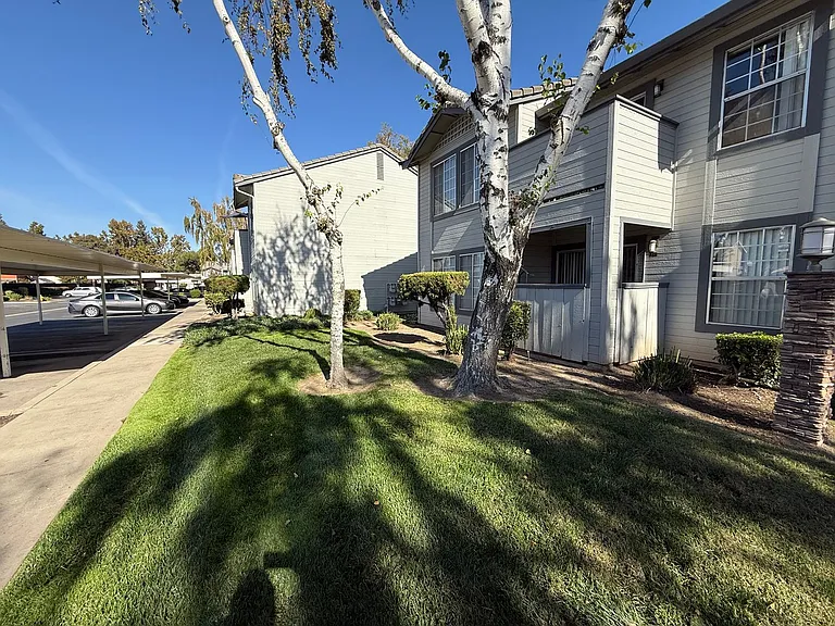 3937 Dale Rd #B — Photo 3