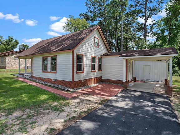 3rd image of 218 Benita Dr