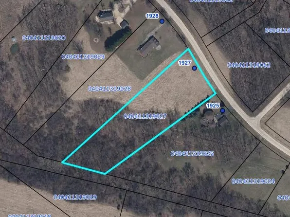 19-27 Hidden Valley Dr, Lanark, IL 61046