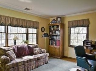 368 Mechlin Corner Rd, Pittstown, NJ 08867