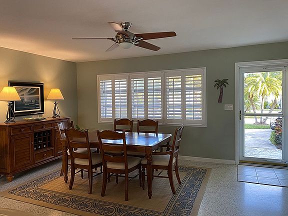 5th image of 312 Edwards Ln