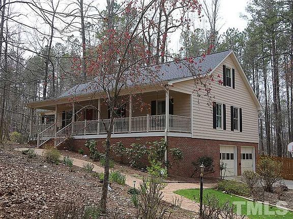 2nd image of 413 Gentry Ln