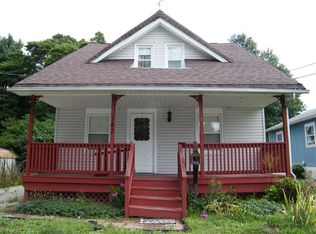 143 Macy Ave, Barberton, OH 44203