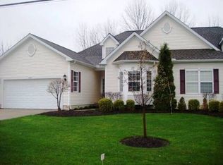 9001 Arden Dr, Mentor, OH 44060