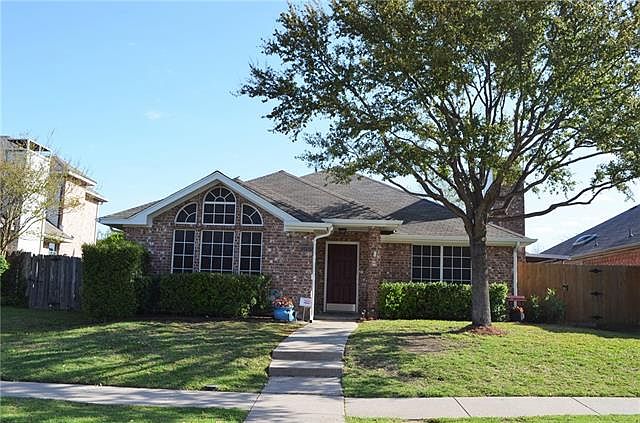 1st image of 2157 Chapman Dr