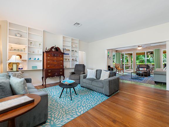 5th image of 1102 SEASPRAY Avenue