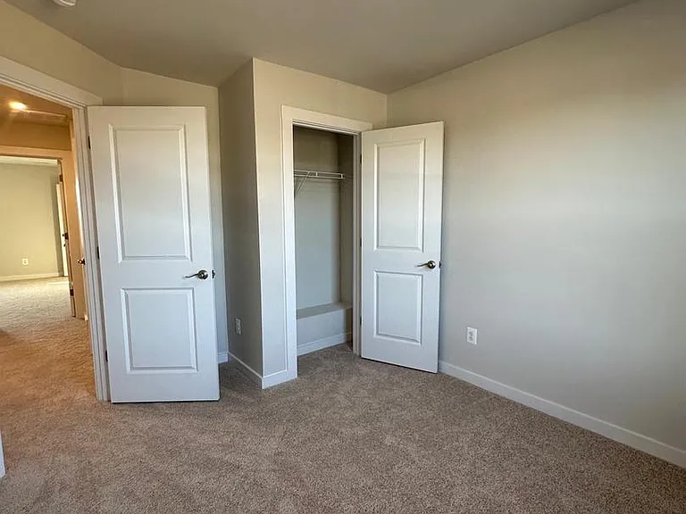 113 Marlow Ct — Photo 6