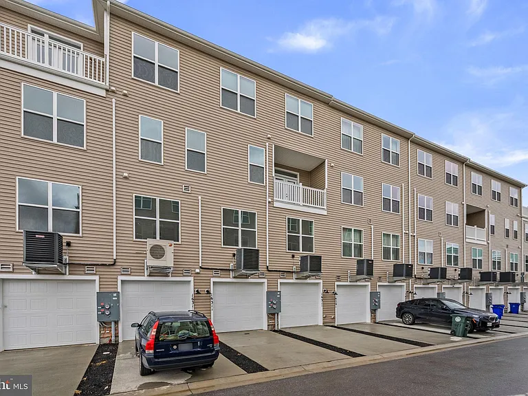 1631 Blacksmith Way #214-B — Photo 40