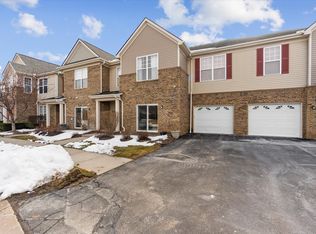 10233 Crossview Trl, Howell, MI 48855