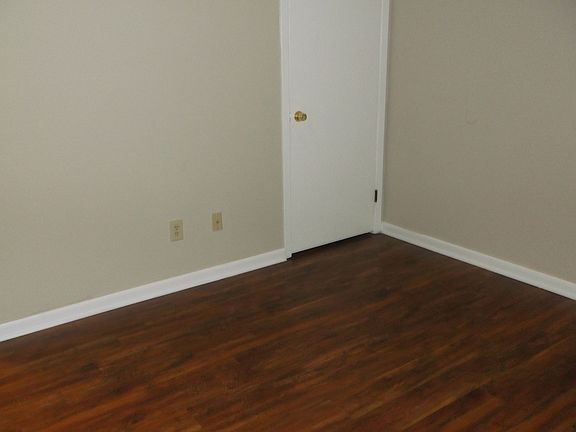 3rd image of 2614 Collins Dr