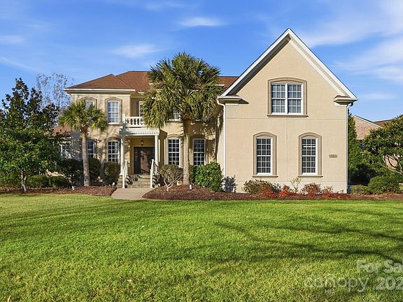 3rd image of 701 Wild Berry Ct