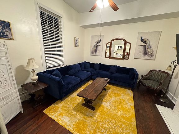 3rd image of 1124 Jackson Ave #2