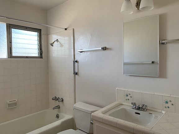 5th image of 304 E Almond Ave APT 14