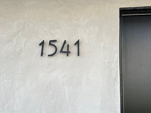 2nd image of 1541 Wesley Ave