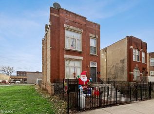 3259 W Walnut St, Chicago, IL 60624