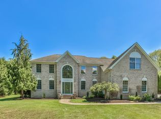20 Canterbury Ln, East Greenwich, RI 02818