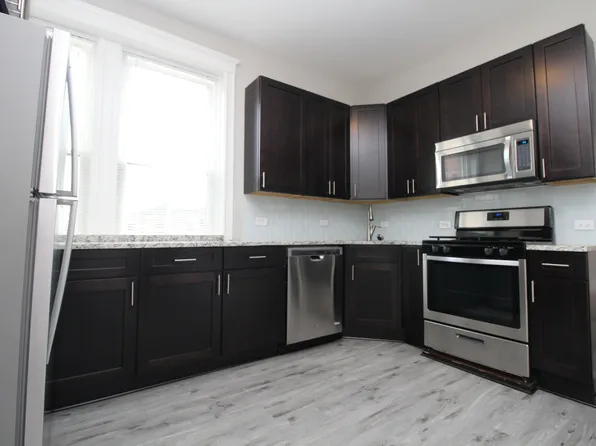 909 N Leavitt St, Chicago, IL