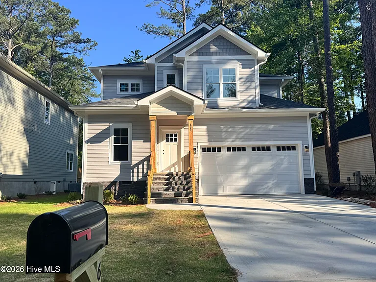 662 Wren Ln — Photo 1