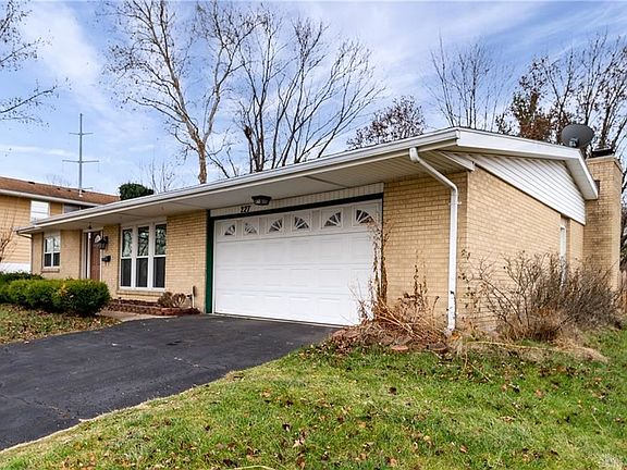 3rd image of 227 Porter Dr