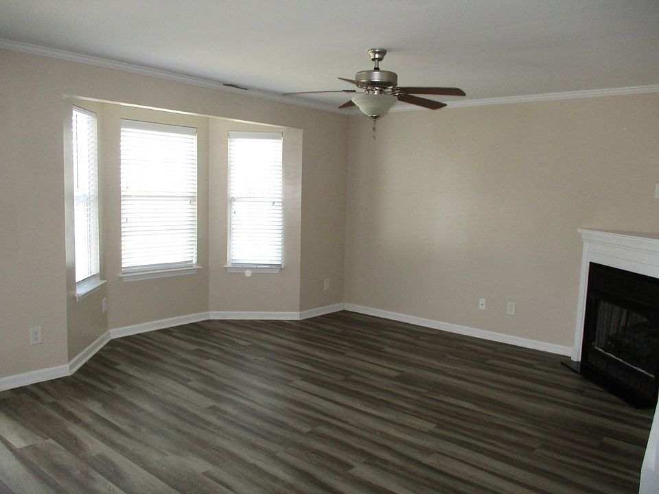 1st image of 610 Grasswren Way