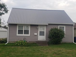 2209 1st Ave SW, Cedar Rapids, IA 52404