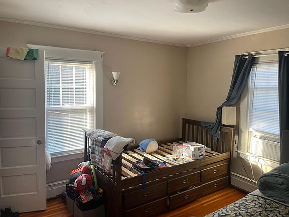 2nd image of 148 Highland Ave