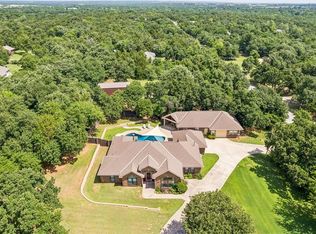 515 Freedom Rd, Edmond, OK 73025