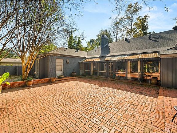 5th image of 3803 Pecan Dr