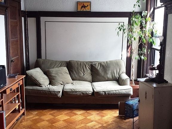 3rd image of 980 Bergen St #4L