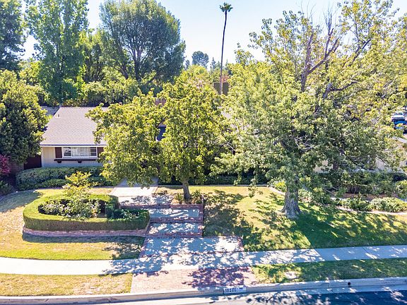 4th image of 10500 Laramie Pl