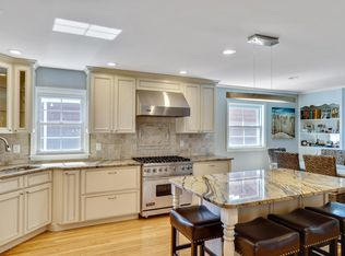 14 York Ave, Spring Lake, NJ 07762