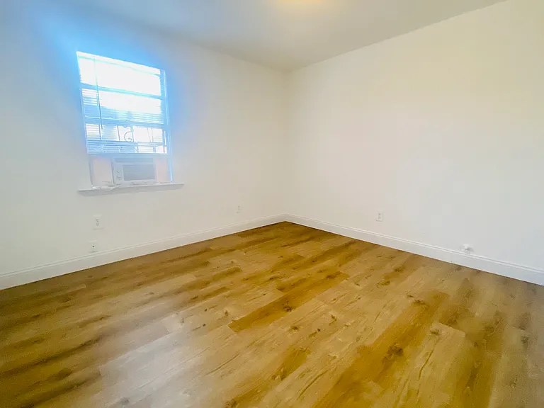 331 Alicia Ave #2 — Photo 9
