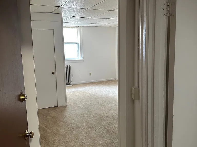525 State St — Photo 11