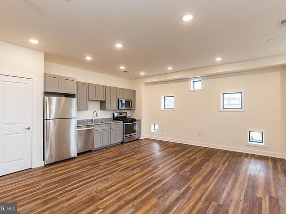 2nd image of 2411-19 Kensington Ave Unit 301