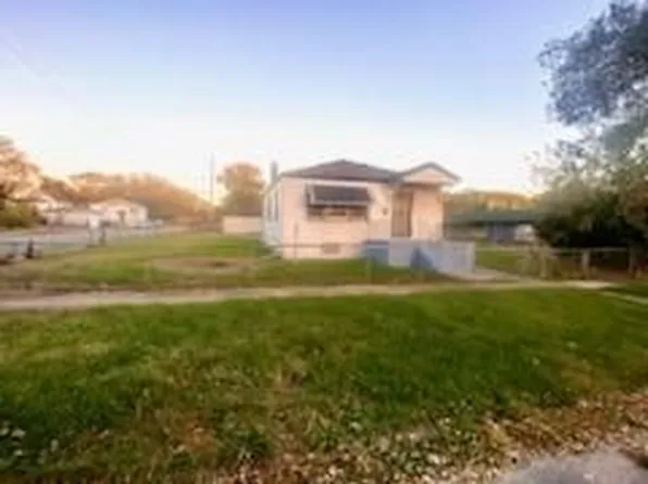 2405 Pierce St, Gary, IN 46407