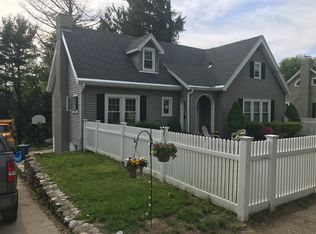 35 Lower Beverly Hls, West Springfield, MA 01089