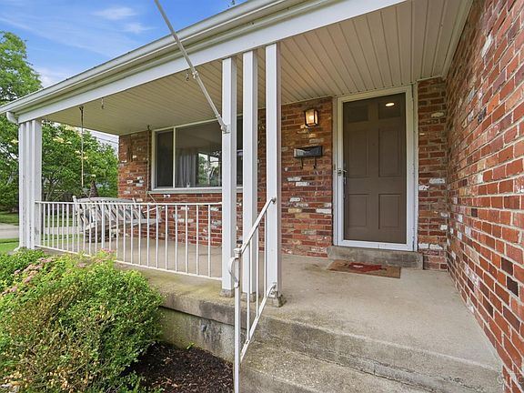 3rd image of 6023 Wayside Ct