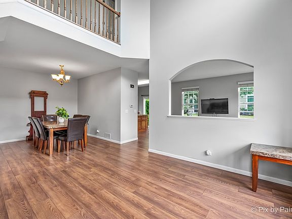 3rd image of 481 S Jade Ln