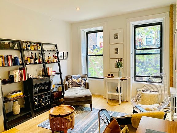 5th image of 221 W 20th St APT 3W