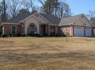 1311 Nottingham St, White Oak, TX 75693