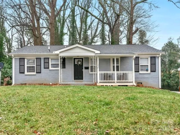 1527 Chelveston Dr, Charlotte, NC 28208