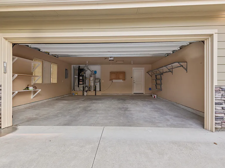 2581 S Gatewood Ln — Photo 24