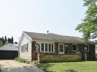 1007 Kathey Dr, Maquoketa, IA 52060